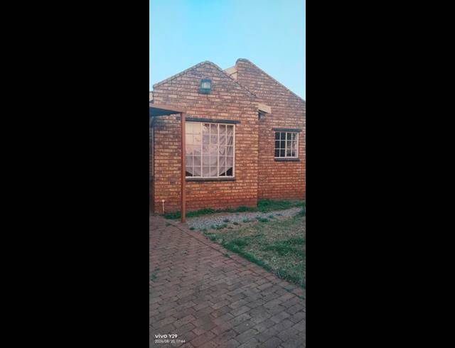 3 BEDROOM PROPERTY TO RENT IN CLAYVILLE